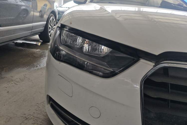 Used Audi A4L 2013 30 TFSI Automatic Comfort Model Right Front Headlight