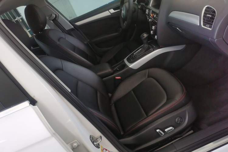 Used Audi A4L 2013 35 TFSI Automatic Standard Model Right Front Seat