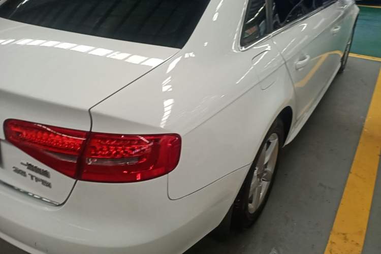 Used Audi A4L 2013 35 TFSI Automatic Comfort Model Right Rear Taillight