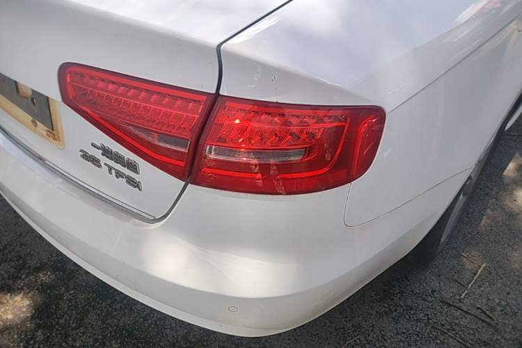 Used Audi A4L 2013 35 TFSI Automatic Comfort Model Right Rear Taillight