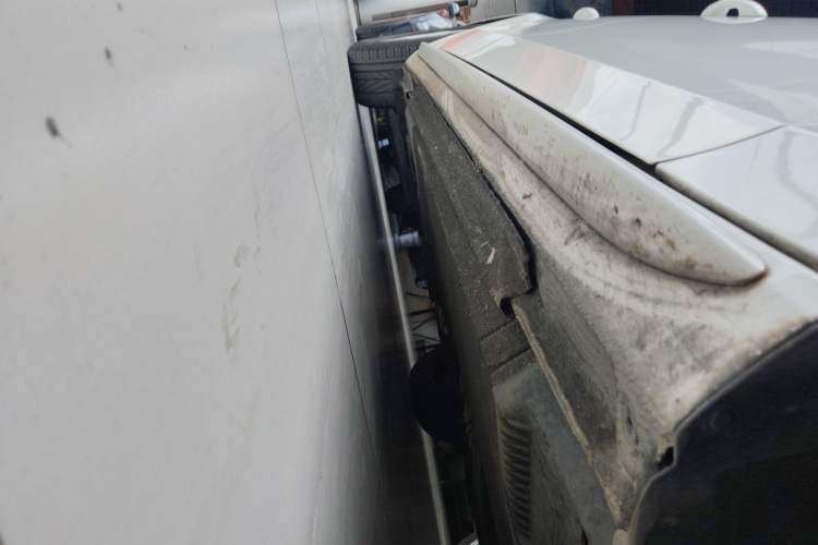 Used Audi A4L 2013 35 TFSI Automatic Standard Model Right Side Sill