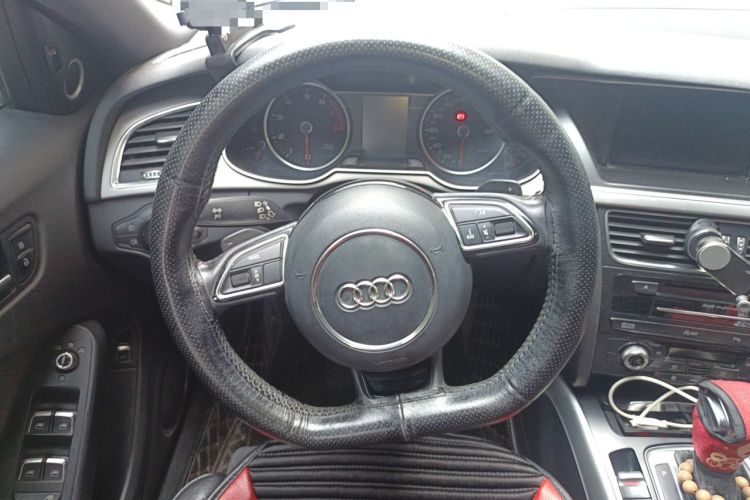 Used Audi A4L 2013 40 TFSI quattro Sport version Steering Wheel