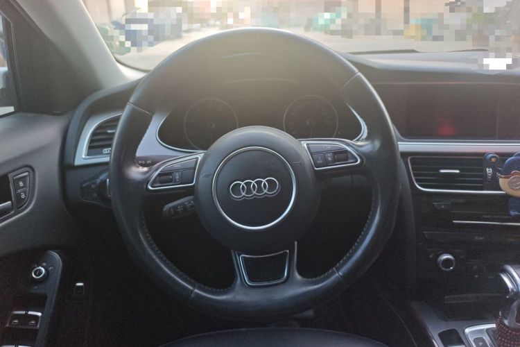 Used Audi A4L 2013 35 TFSI Automatic Technology Edition Steering Wheel