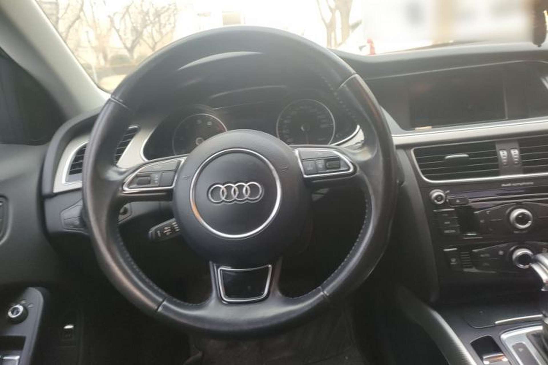 Used Audi A4L 2013 35 TFSI Automatic Comfort Model Steering Wheel