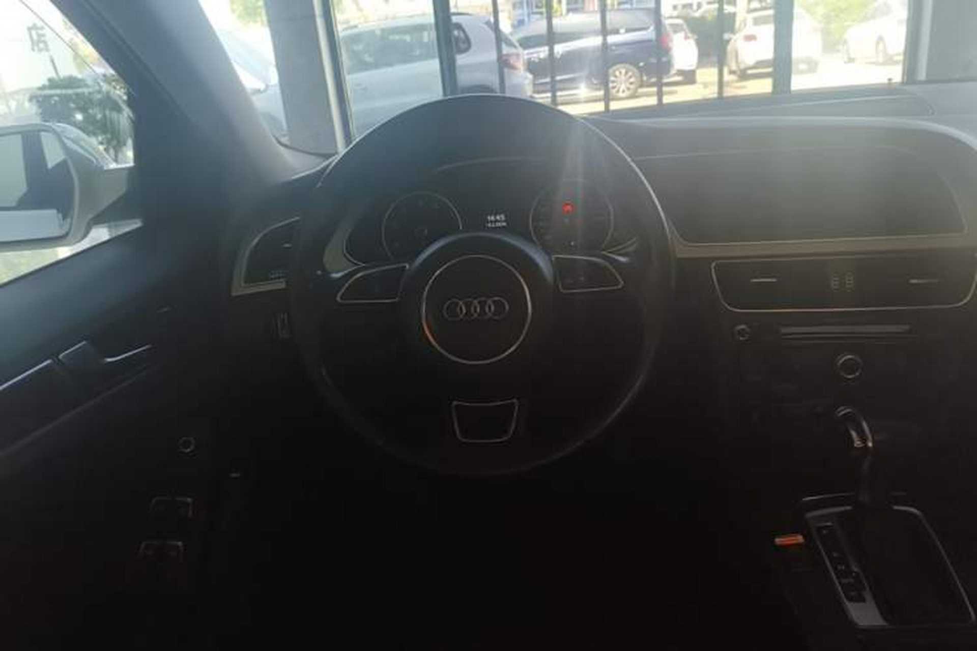 Used Audi A4L 2013 35 TFSI Automatic Comfort Model Steering Wheel