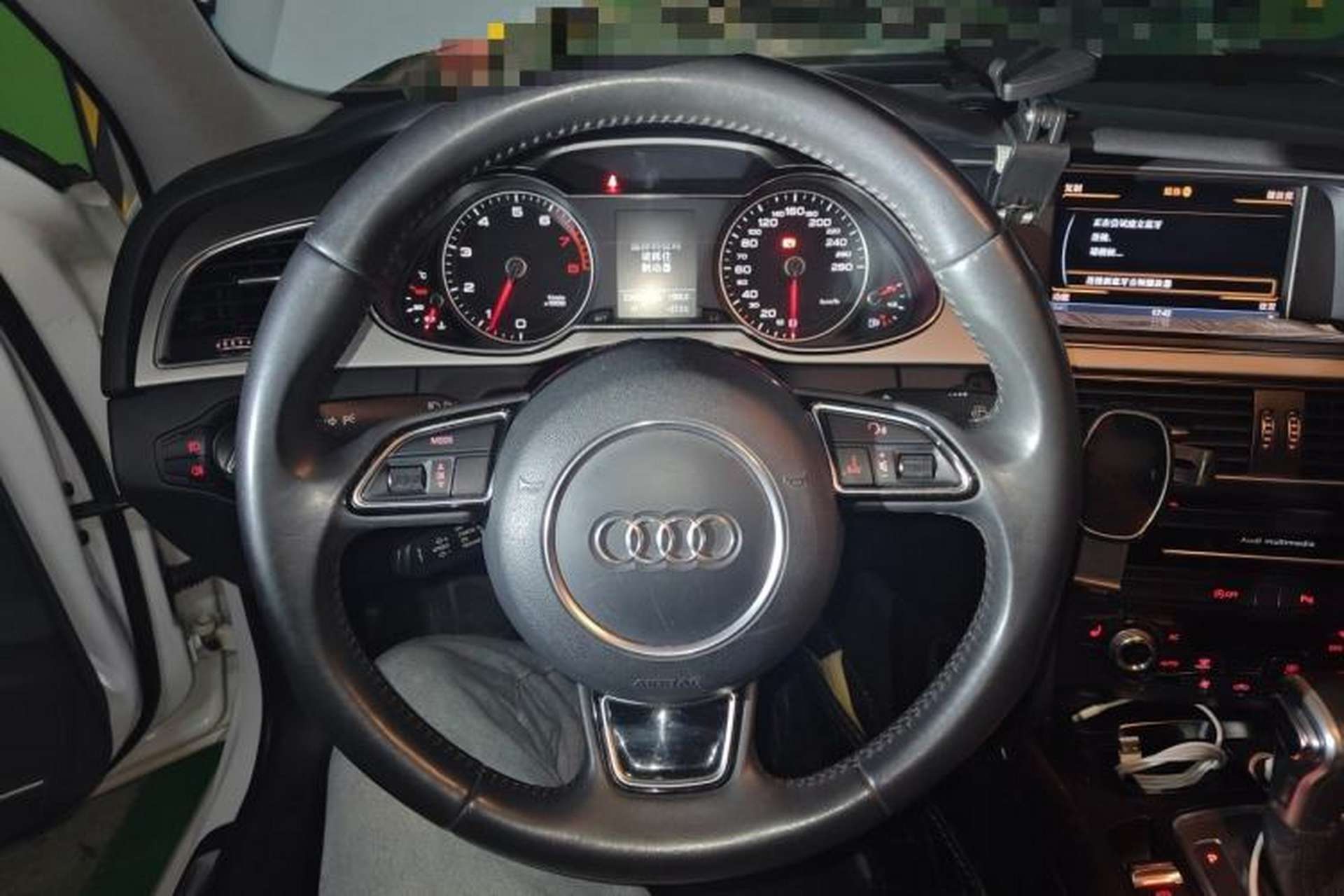 Used Audi A4L 2013 35 TFSI Automatic Technology Edition Steering Wheel