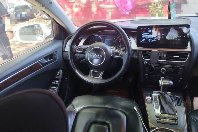 Used Audi A4L 2013 35 TFSI Automatic Comfort Model Steering Wheel