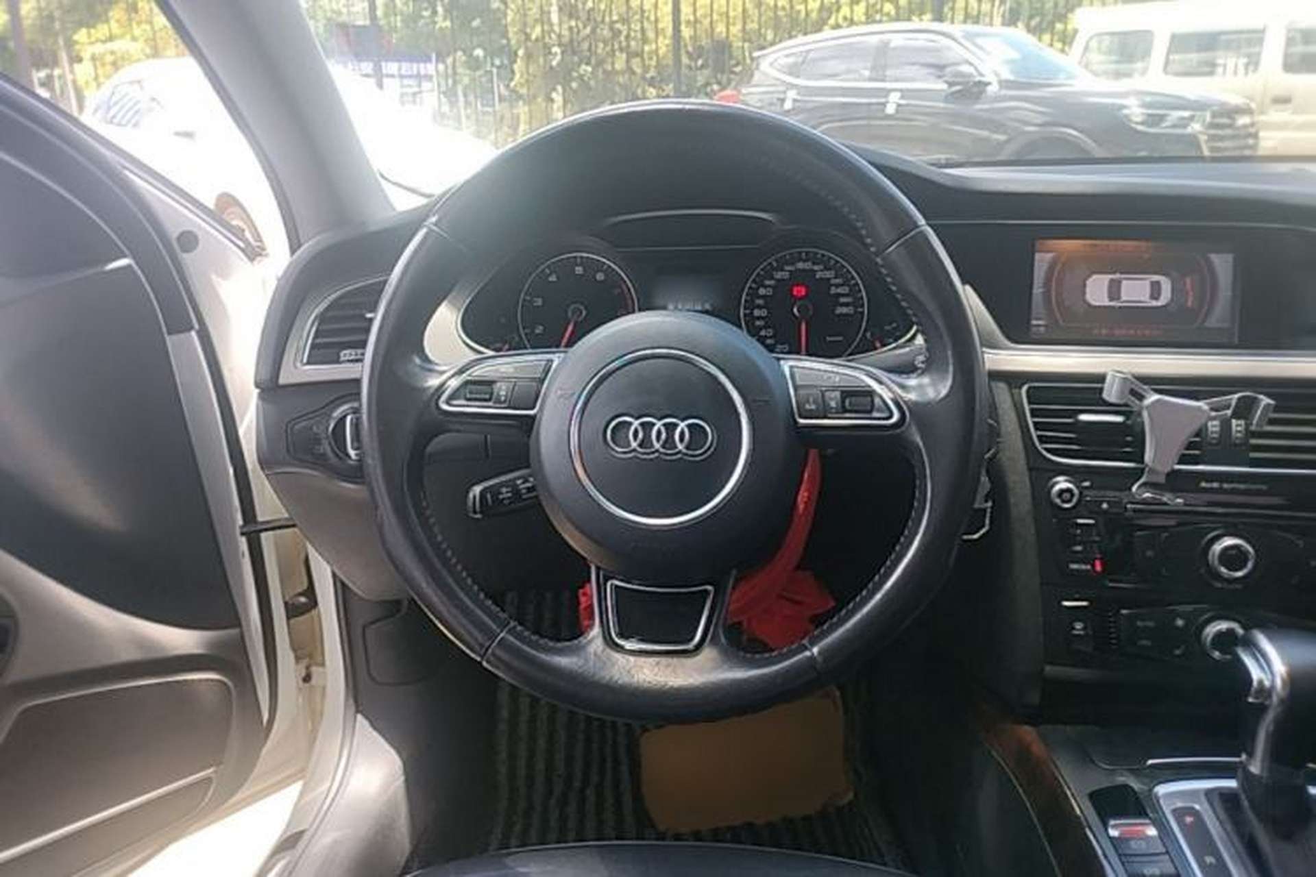 Used Audi A4L 2013 35 TFSI Automatic Comfort Model Steering Wheel