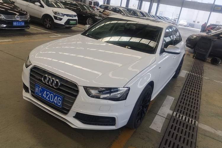Used Audi A4L 2013 40 TFSI quattro Individual Sport Edition Guazi used car, China used car export, Used car for sale, Used cars, Cheapest cars for sale
