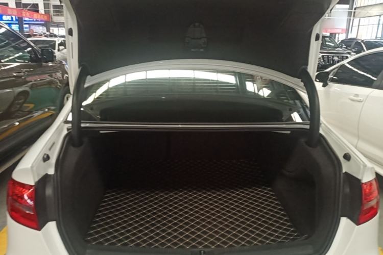 Used Audi A4L 2013 35 TFSI Automatic Comfort Model Trunk