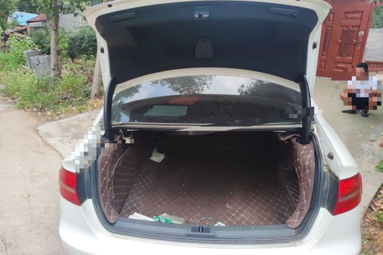 Used Audi A4L 2013 35 TFSI Automatic Standard Model Trunk