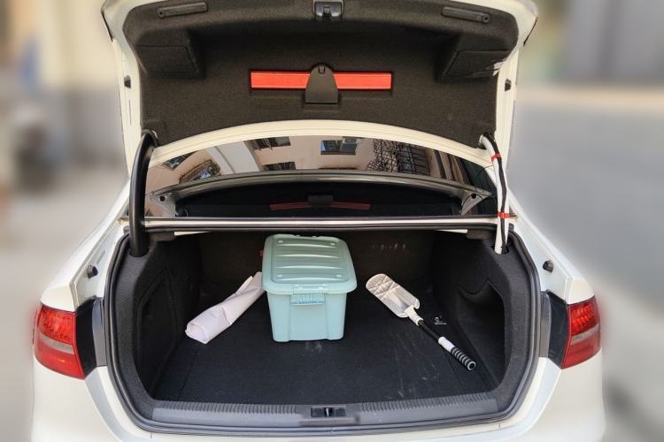 Used Audi A4L 2013 35 TFSI Automatic Standard Model Trunk