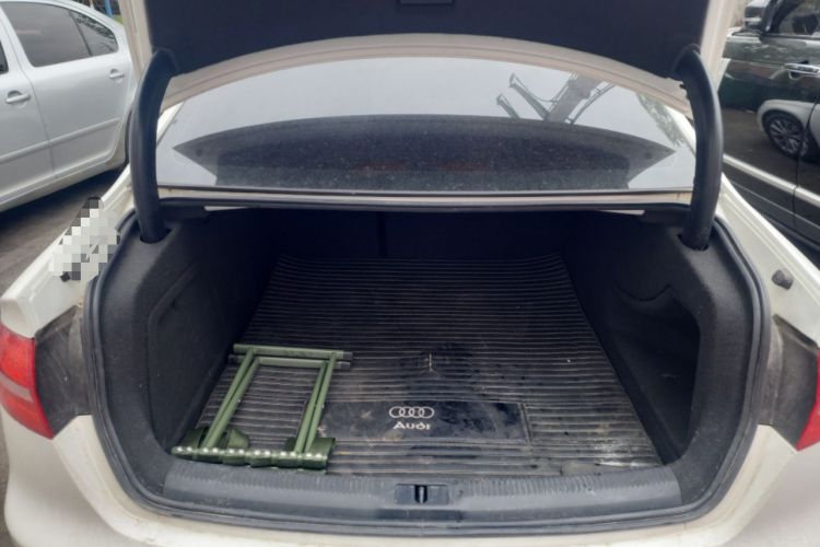 Used Audi A4L 2013 35 TFSI Automatic Technology Edition Trunk