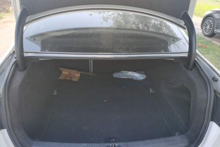 Used Audi A4L 2013 35 TFSI Automatic Comfort Model Trunk