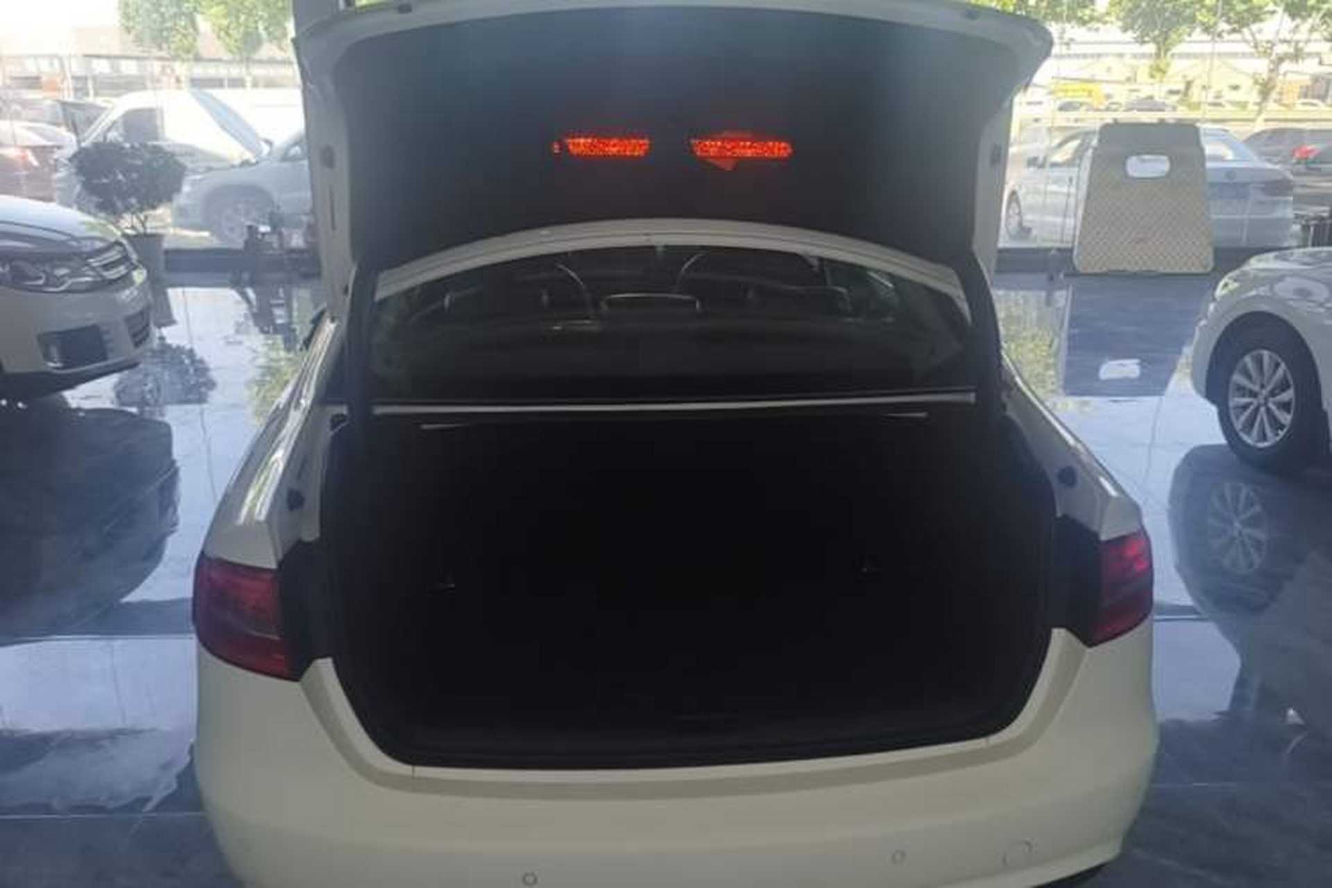 Used Audi A4L 2013 35 TFSI Automatic Comfort Model Trunk