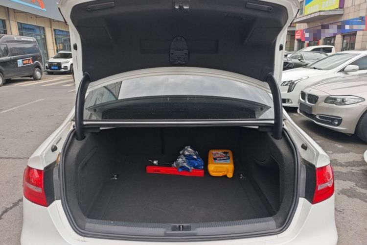 Used Audi A4L 2013 35 TFSI Automatic Standard Model Trunk