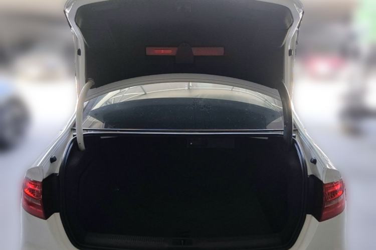 Used Audi A4L 2013 35 TFSI Automatic Standard Model Trunk