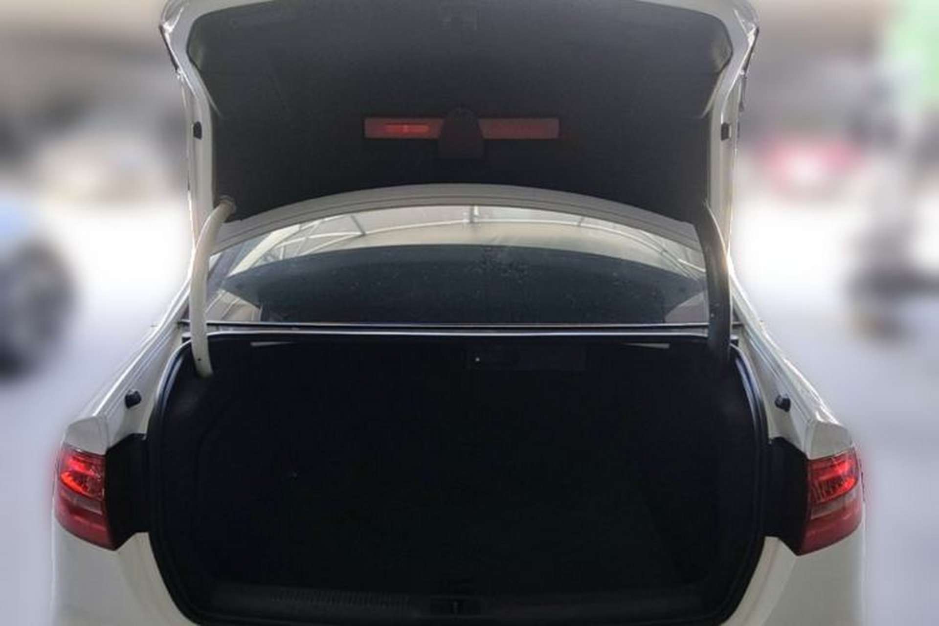 Used Audi A4L 2013 35 TFSI Automatic Standard Model Trunk