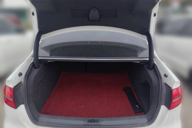 Used Audi A4L 2013 35 TFSI Automatic Standard Model Trunk