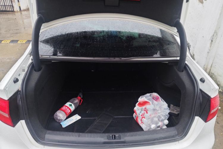 Used Audi A4L 2013 35 TFSI Automatic Standard Model Trunk