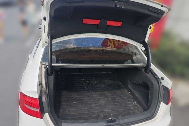Used Audi A4L 2013 35 TFSI Automatic Standard Model Trunk