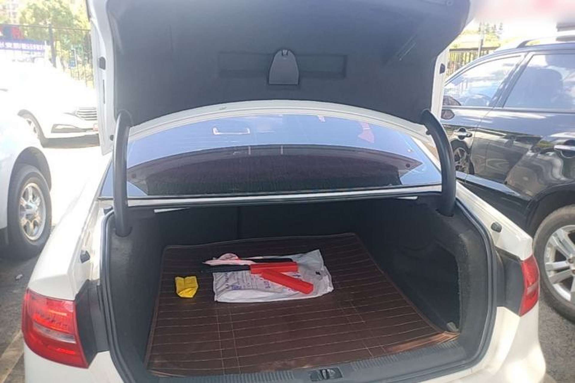 Used Audi A4L 2013 35 TFSI Automatic Comfort Model Trunk