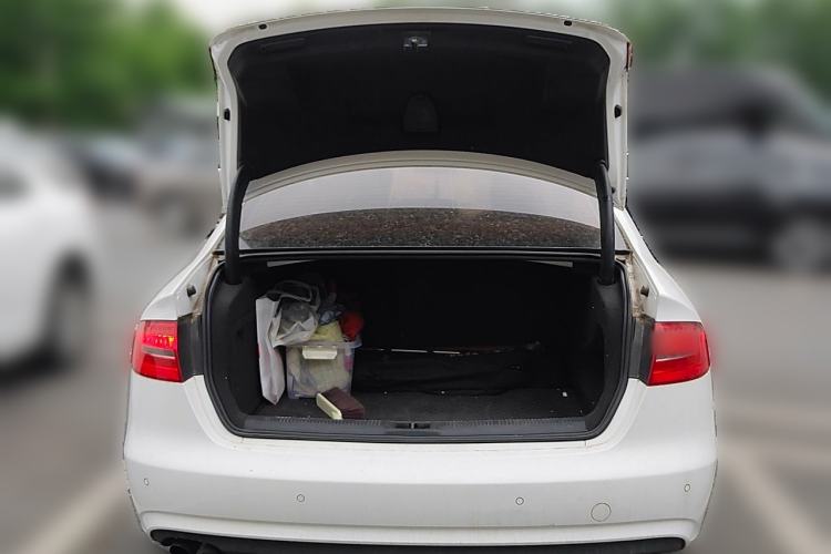 Used Audi A4L 2013 35 TFSI Automatic Comfort Model Trunk