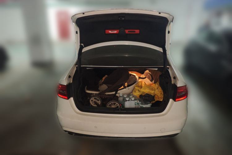 Used Audi A4L 2013 35 TFSI Automatic Technology Edition Trunk