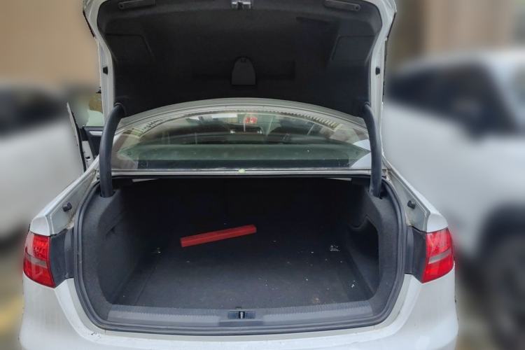 Used Audi A4L 2013 35 TFSI Automatic Standard Model Trunk