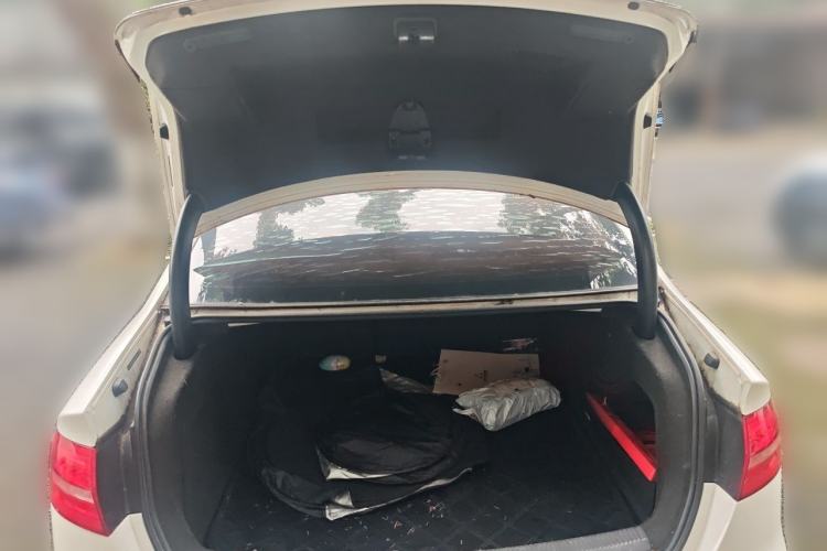 Used Audi A4L 2013 35 TFSI Automatic Standard Model Trunk