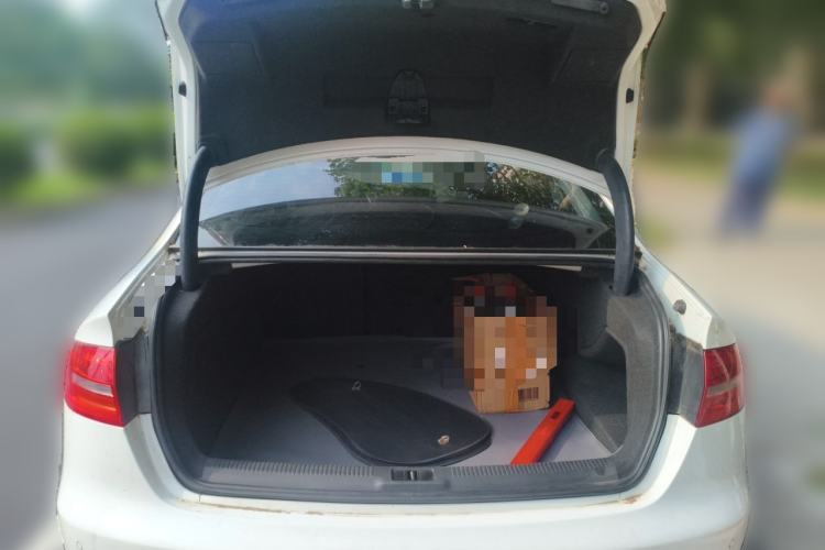 Used Audi A4L 2013 35 TFSI Automatic Comfort Model Trunk