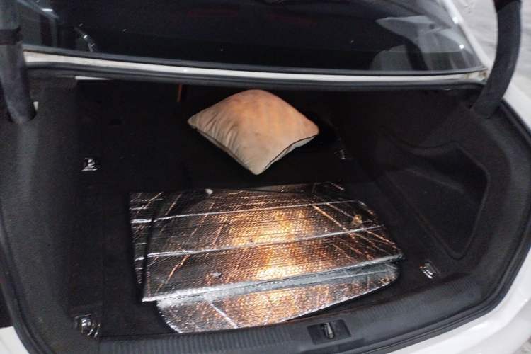 Used Audi A4L 2013 35 TFSI Automatic Standard Model Trunk