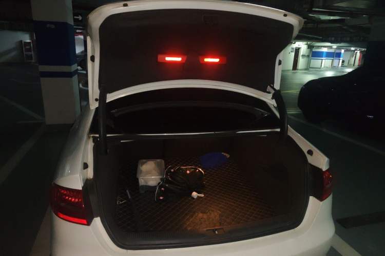 Used Audi A4L 2013 35 TFSI Automatic Standard Model Trunk