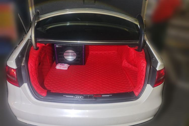 Used Audi A4L 2013 35 TFSI Automatic Standard Model Trunk