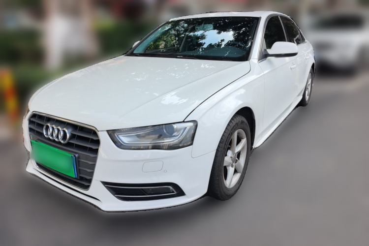 Used Audi A4L 2013 35 TFSI Automatic Comfort Model Guazi used car, China used car export, Used car for sale, Used cars, Cheapest cars for sale