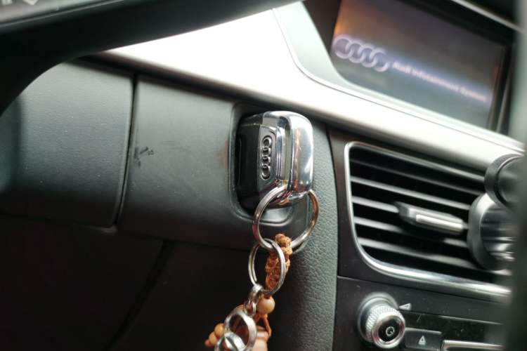 Used Audi A4L 2013 30 TFSI Manual Comfort Model Vehicle Key