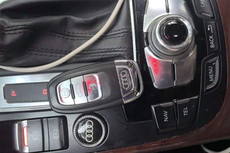 Used Audi A4L 2013 35 TFSI Automatic Technology Edition Vehicle Key