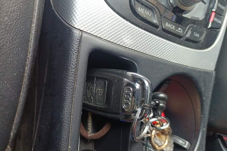 Used Audi A4L 2013 40 TFSI quattro Sport version Vehicle Key