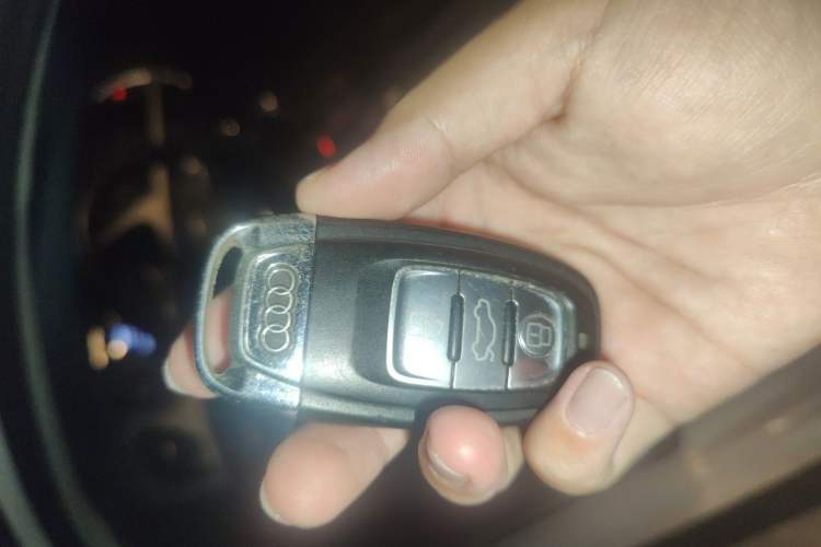 Used Audi A4L 2013 35 TFSI Automatic Comfort Model Vehicle Key