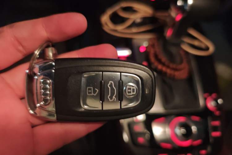 Used Audi A4L 2013 35 TFSI Automatic Technology Edition Vehicle Key