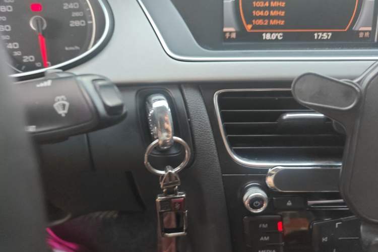 Used Audi A4L 2013 35 TFSI Automatic Comfort Model Vehicle Key