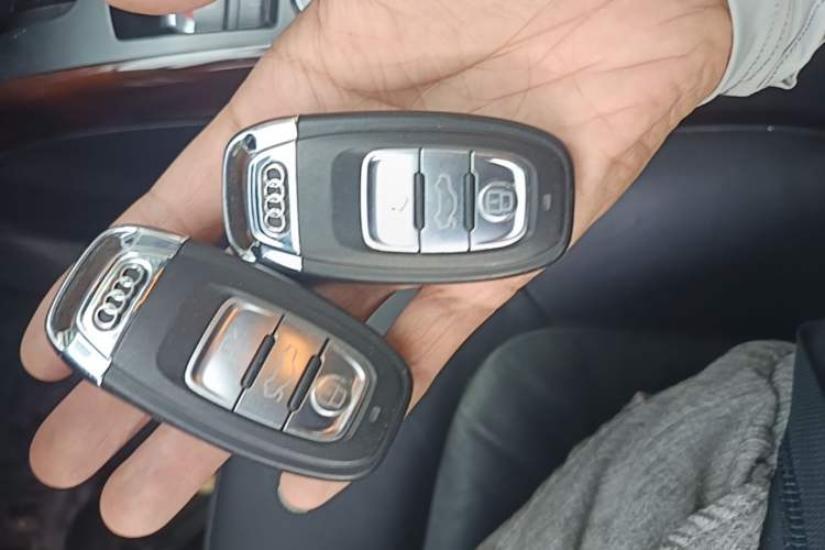 Used Audi A4L 2013 35 TFSI Automatic Technology Edition Vehicle Key