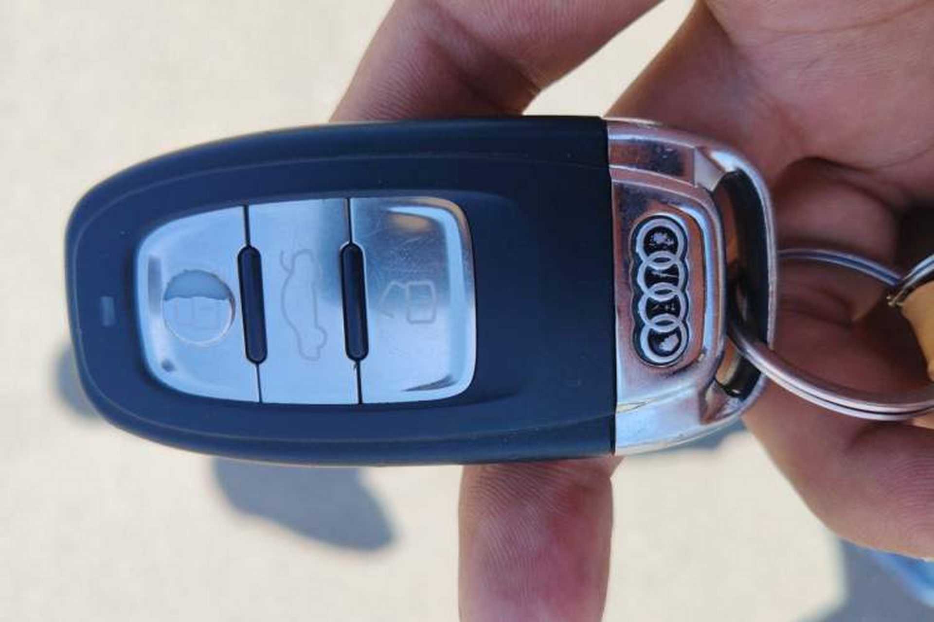 Used Audi A4L 2013 30 TFSI Automatic Comfort Model Vehicle Key