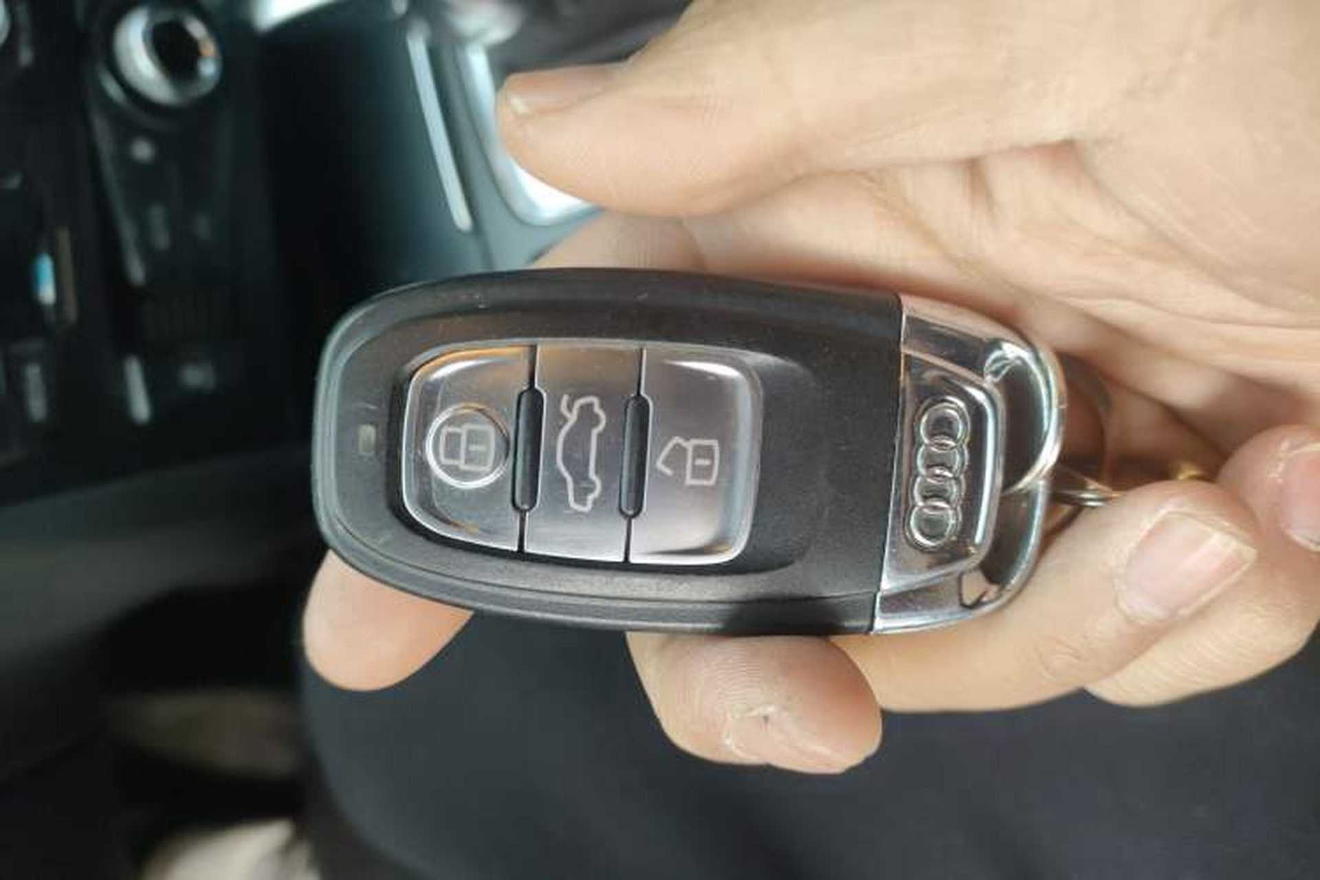 Used Audi A4L 2013 35 TFSI Automatic Comfort Model Vehicle Key