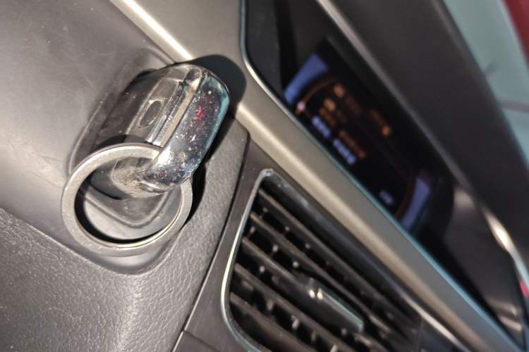 Used Audi A4L 2013 35 TFSI Automatic Comfort Model Vehicle Key