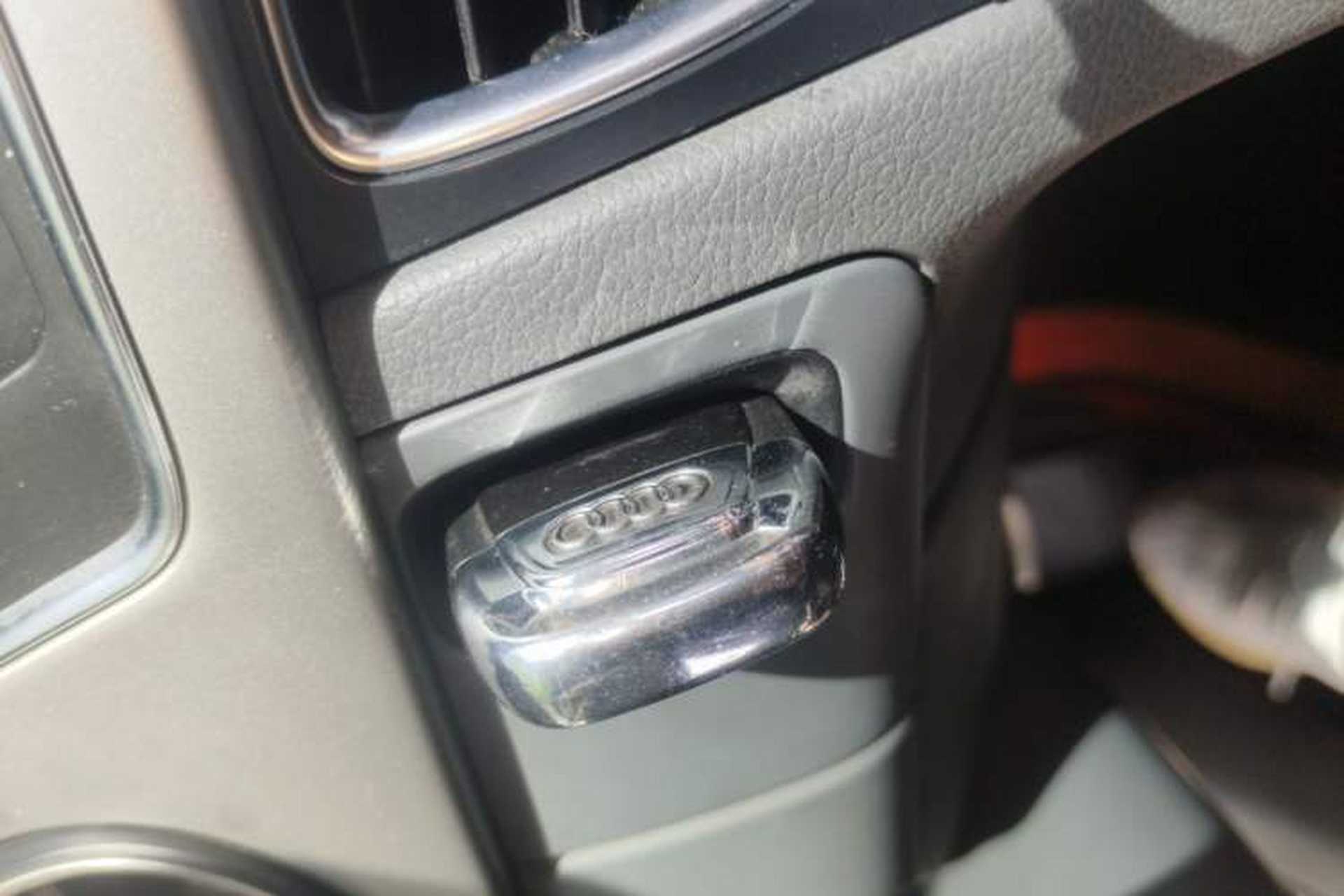 Used Audi A4L 2013 35 TFSI Automatic Standard Model Vehicle Key
