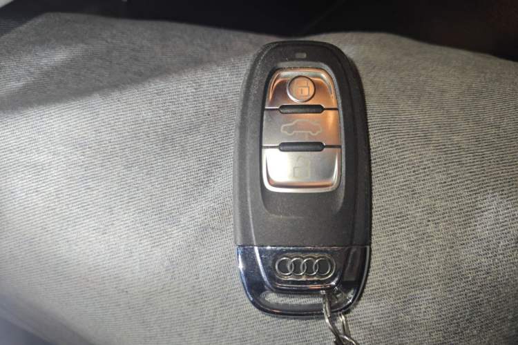 Used Audi A4L 2013 35 TFSI Automatic Technology Edition Vehicle Key