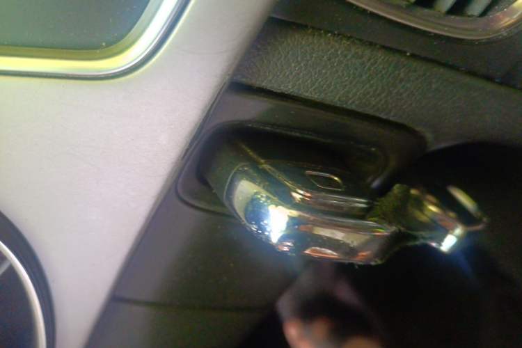 Used Audi A4L 2013 35 TFSI Automatic Standard Model Vehicle Key