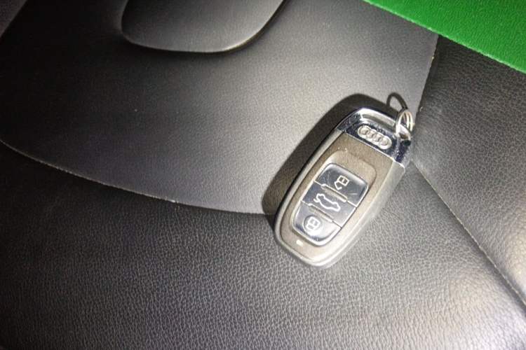 Used Audi A4L 2013 35 TFSI Automatic Comfort Model Vehicle Key