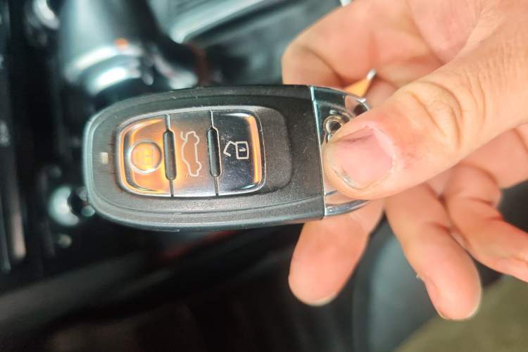 Used Audi A4L 2013 35 TFSI Automatic Technology Edition Vehicle Key